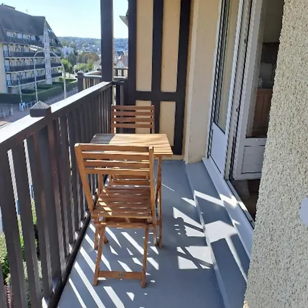 Nice 26m With Terrace Near The Beach Villers-sur-Mer